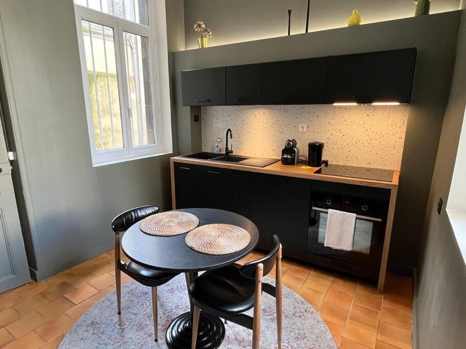 Appartement Au Coeur De Caen Eksteriør billede